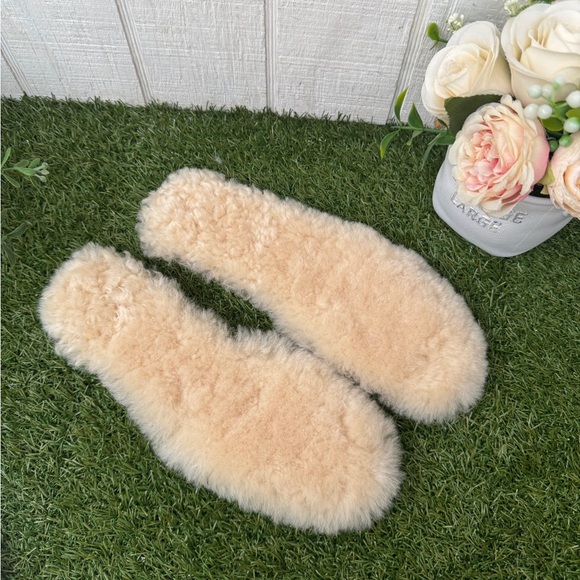 UGG Women's Sheepskin Insoles Tan WOMEN'S SHEEPSKIN INSOLES. NEW SIZE 10 NO BOX - Picture 6 of 14